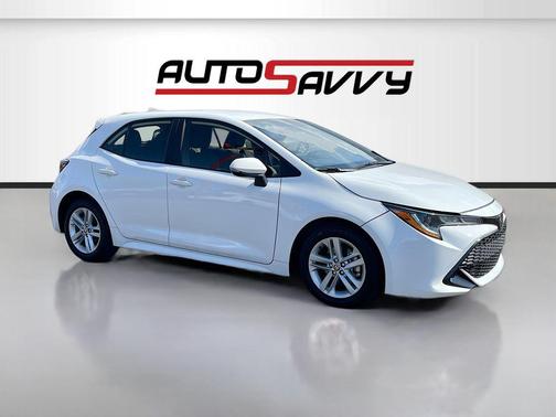 White 2022 Toyota Corolla SE