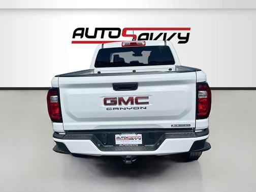 Summit White 2024 GMC Canyon Elevation