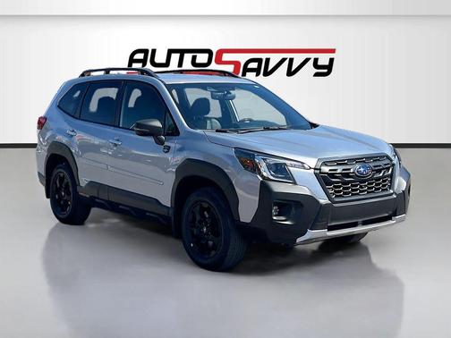 Ice Silver Metallic 2022 Subaru Forester Wilderness