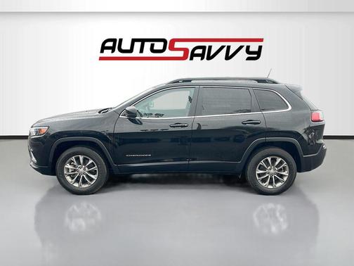 Diamond Black Crystal Pearlcoat 2022 Jeep Cherokee Latitude Lux