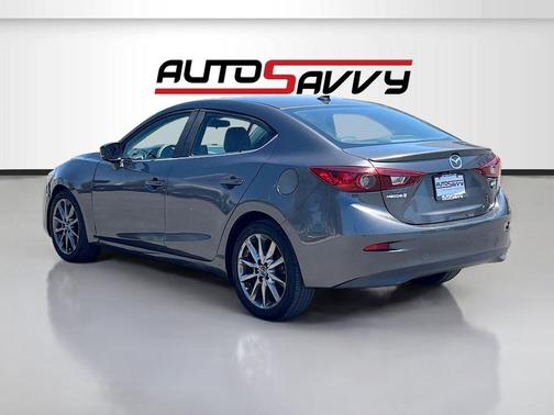 Machine Gray Metallic 2018 Mazda Mazda3 Touring