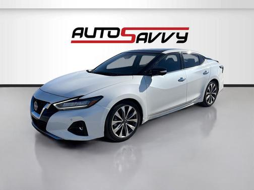 Pearl White Tricoat 2023 Nissan Maxima 3.5 Platinum