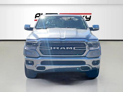 Billet Silver Metallic Clearcoat 2022 RAM 1500 Laramie
