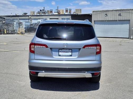 2021 Honda Pilot Touring 8-Passenger