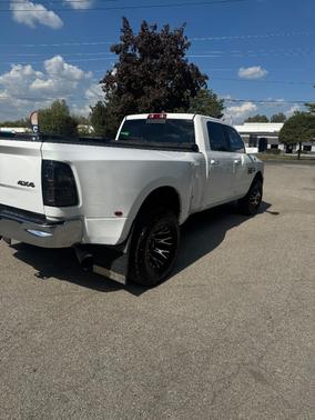 2018 RAM 3500 SLT