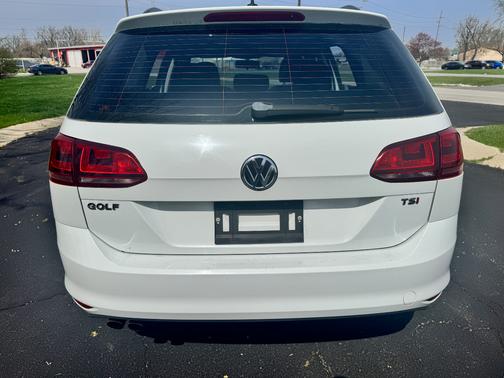 2016 Volkswagen Golf SportWagen TSI Limited Edition