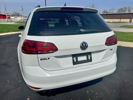 2016 Volkswagen Golf SportWagen TSI Limited Edition