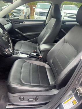 2012 Volkswagen Passat 2.5 SE