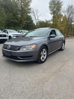 2012 Volkswagen Passat 2.5 SE