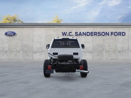 Oxford White 2026 Ford F-350 XL