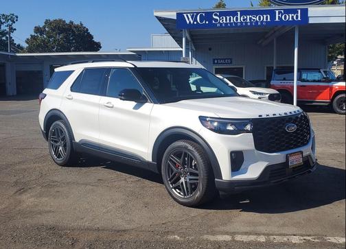 2025 Ford Explorer ST