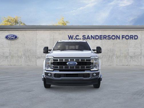 Oxford White 2026 Ford F-450 XL