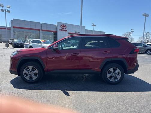 2023 Toyota RAV4 Hybrid LE