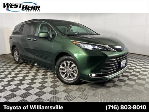 2022 Toyota Sienna XLE 7 Passenger