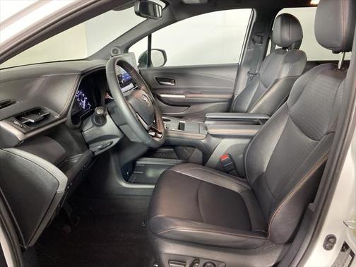 2023 Toyota Sienna XSE 7 Passenger
