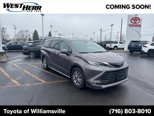 2022 Toyota Sienna XLE 7 Passenger