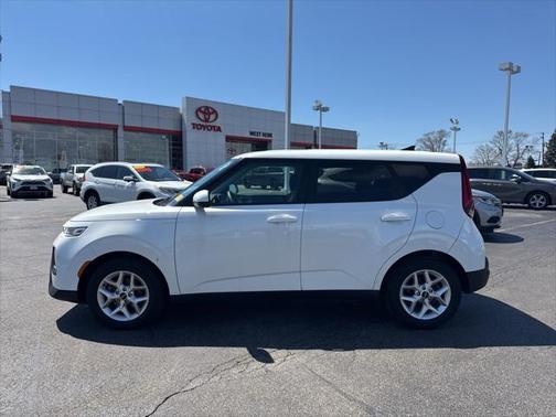 2022 Kia Soul LX