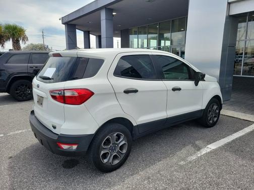 DIAMOND WHITE 2018 Ford EcoSport S