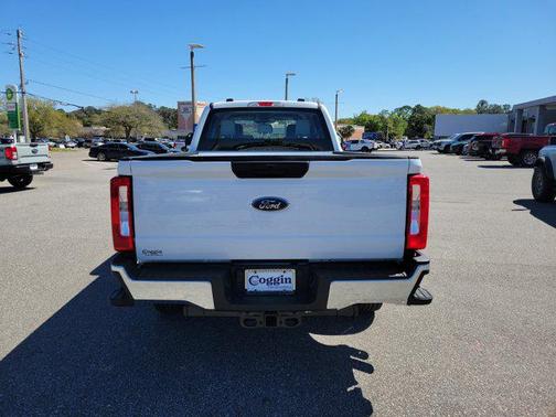 2025 Ford F-250 XL