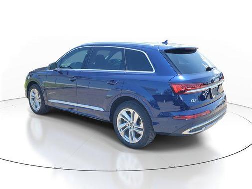 2022 Audi Q7 55 Premium Plus