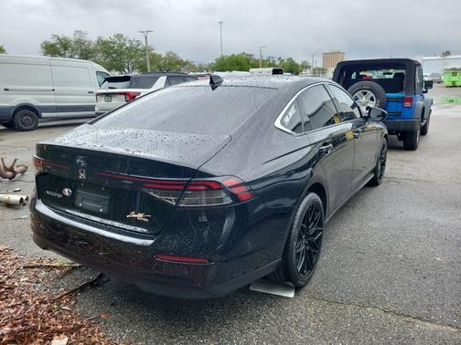 Meteorite Gray Metallic 2024 Honda Accord EX