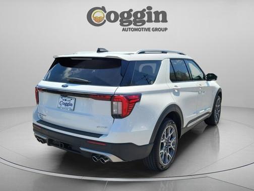 STAR WHITE MET TRI-COAT 2025 Ford Explorer PLATINUM