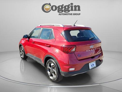 2023 Hyundai VENUE LIMITED