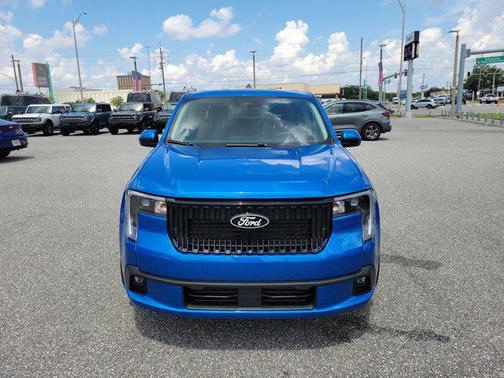 2025 Ford Maverick Lobo Standard