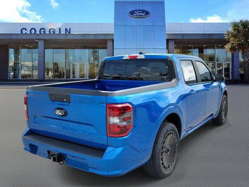 2025 Ford Maverick Lobo Standard