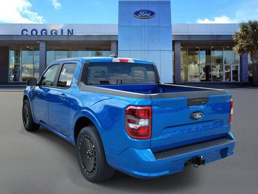 2025 Ford Maverick Lobo Standard