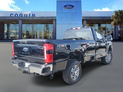 2025 Ford F-350 XLT