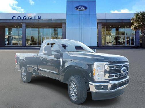 2025 Ford F-350 XLT
