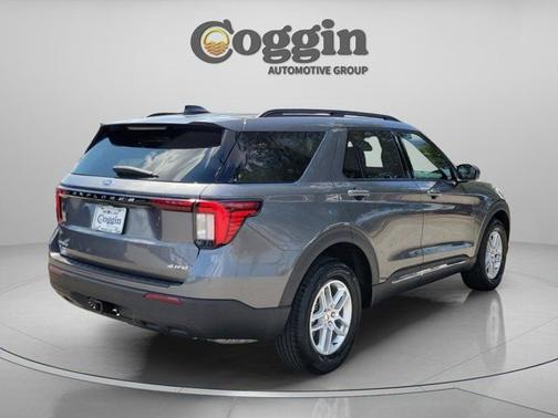 CARBONIZED GRAY METALLIC 2025 Ford Explorer ACTIVE