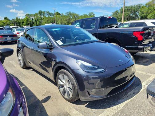 2024 Tesla Model Y Long Range Dual Motor All-Wheel Drive