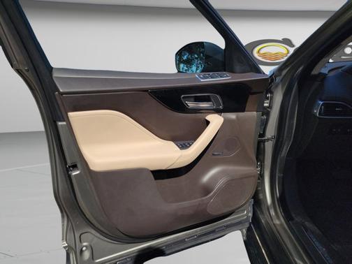 2020 Jaguar F-PACE 25T PRESTIGE