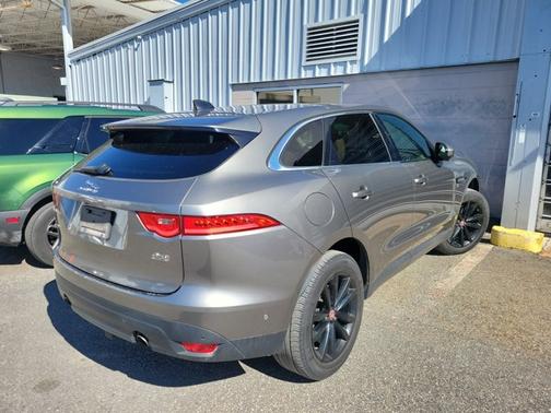 2020 Jaguar F-PACE 25T PRESTIGE