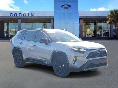 2023 Toyota RAV4 Hybrid SE