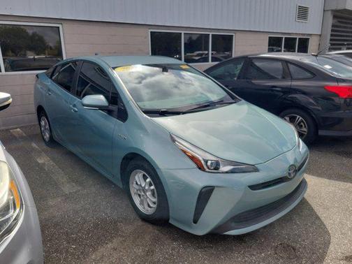 2021 Toyota Prius L