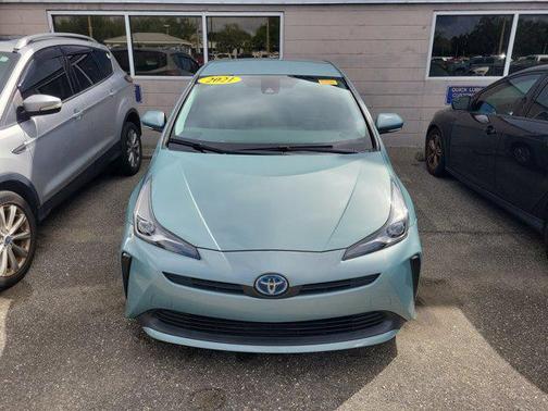 2021 Toyota Prius L