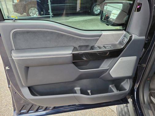 2023 Ford F-150 Lightning Platinum
