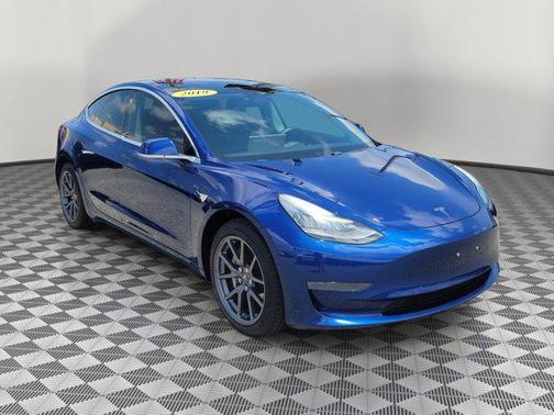 2019 Tesla Model 3 Standard Range Plus