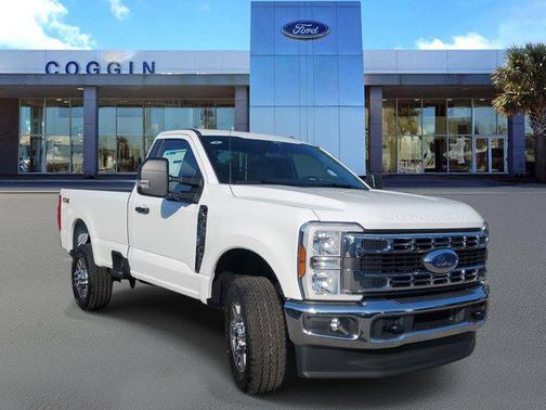 2025 Ford F-350 XLT