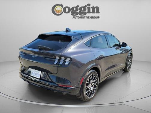 2021 Ford Mustang Mach-E GT