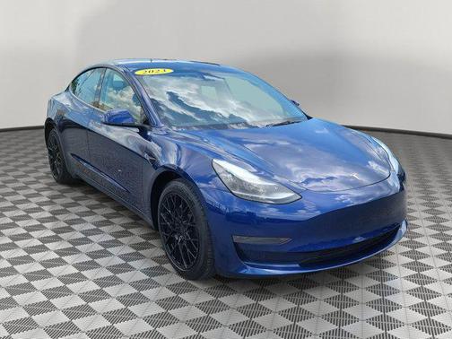 2023 Tesla Model 3 Standard Range