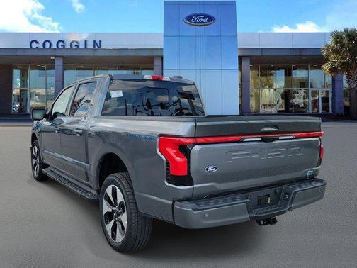 2025 Ford F-150 Lightning Platinum