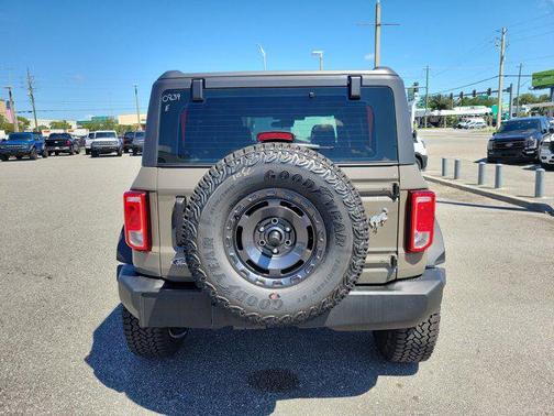 2025 Ford Bronco Base