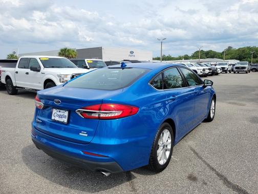 VELOCITY BLUE 2020 Ford Fusion SE