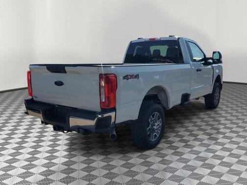 2025 Ford F-350 XLT