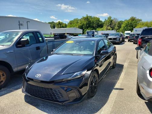 Midnight Black Metallic 2025 Toyota Camry SE