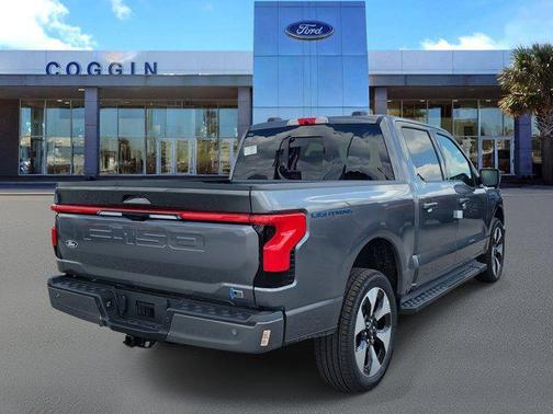 2025 Ford F-150 Lightning Platinum